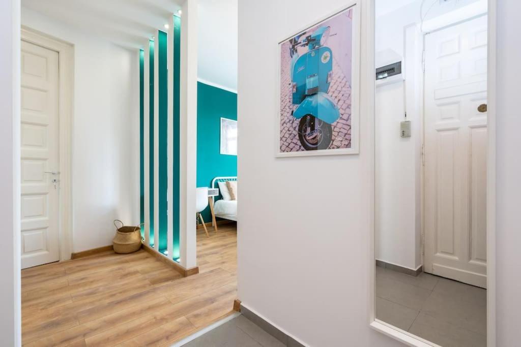 Holiday Vibe - 2R Apartment In Piata Romana Bukarest Eksteriør billede